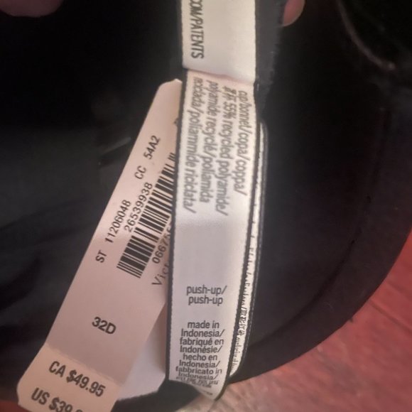 Victoria's Secret Push-Up Bra NWT - Picture 2 of 2